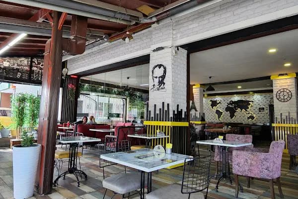 Kaşif cafe | Heykel şub - Kafe - Balıkesir Altıeylül