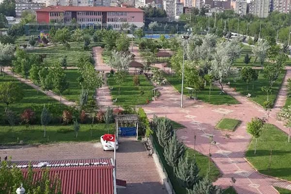 Mehmet Uzun Parkı - Park - Diyarbakır Yenişehir