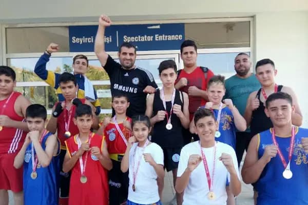 Dincer fıght club - Kickboks Okulu - İzmir Buca