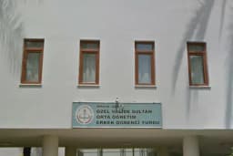 Valide Sultan Orta Öğretim Erkek Öğrenci Yuurdu