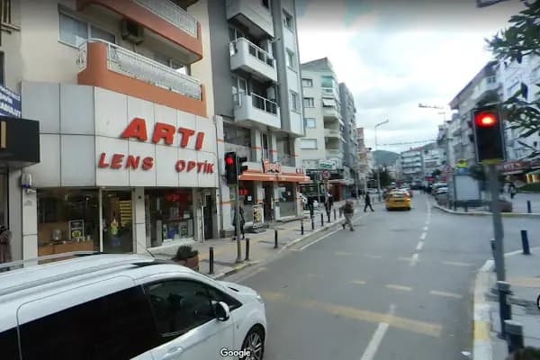 Artı Lens Optik / Balçova - Optik - İzmir Aliağa