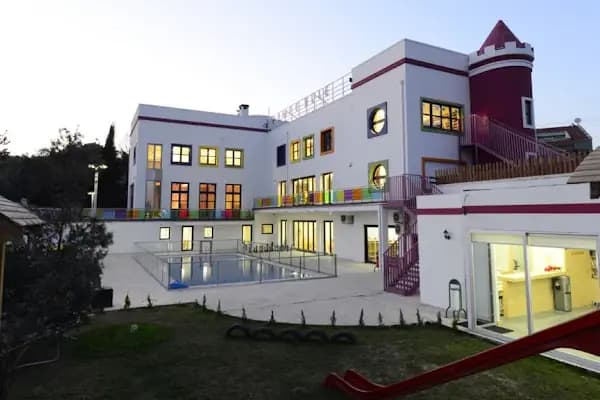 Pembe Kule Anaokulu - Anaokulu - Bursa Osmangazi