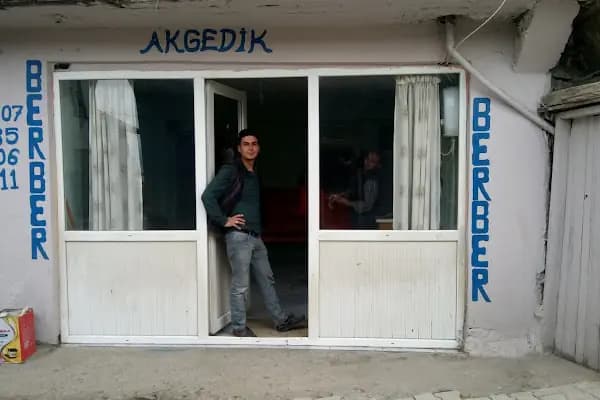Akgedik Berber - Berber Dükkanı - Adana Karaisalı