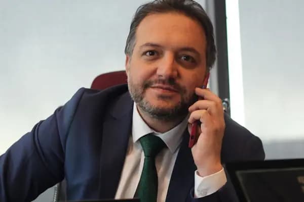 Op. Dr. Raşid Toksöz | Burun Estetiği Ankara | Plastik Cerrahi - Ankara Meme Estetiği - Plastik Cerrahi Uzmanı - Estetik Cerrah - Ankara Çankaya