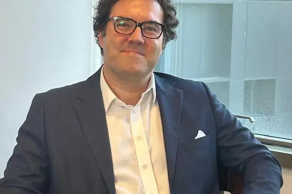 Prof. Dr. Sarper GÜRSU - Ortopedi Cerrahı - İstanbul Küçükçekmece