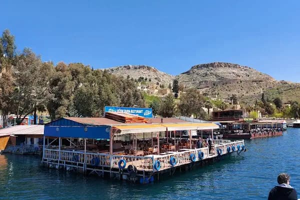 Rumkale Halfeti Teknede Evlilik Teklifi Organizasyon - Tekne Gezisi Acentesi - Şanlıurfa Halfeti