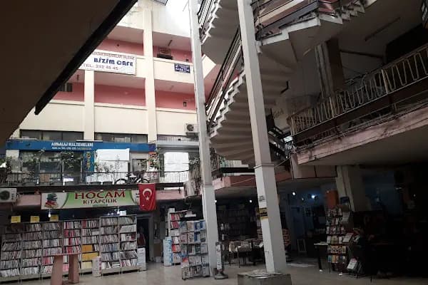 Hocam Kitabevi Çarşı Şubesi - Kitapçı - Mersin Yenişehir