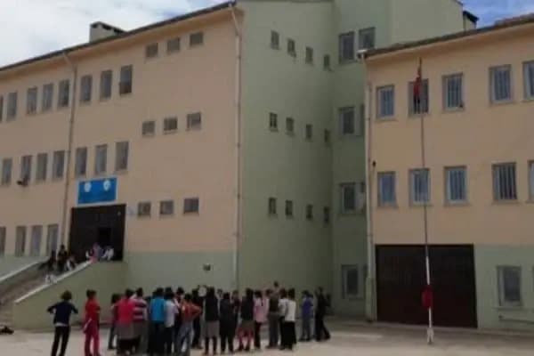 Mehmet Merdanoğlu İlkokulu - Okul - Diyarbakır Bismil
