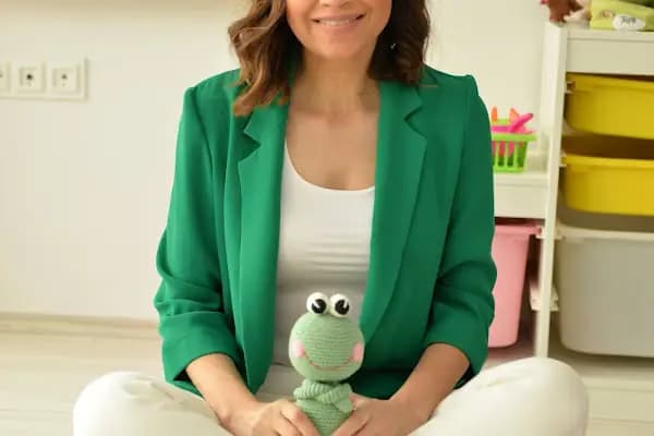 Uzm. Dr. Emine Demirbaş Çakır - Çocuk Psikiyatristi - Bursa Nilüfer