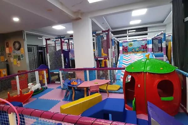 Sihir Oyun Parkı ve Cafe - Çocuk Oyun Salonu - İzmir Buca