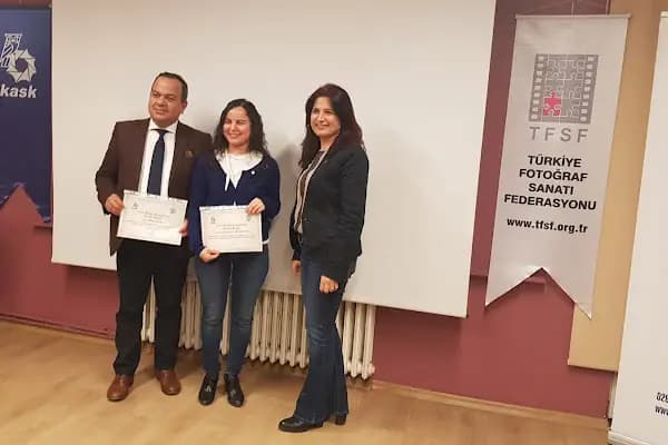 Eser Fotoğraf &amp; Gelin Tasarım Stüdyosu - Kuaför - Kocaeli İzmit