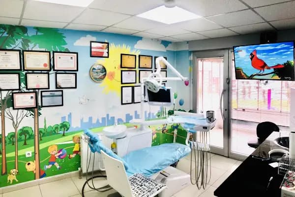 Uzman Dr. Dt. Ayşegül Ünalmış, Çocuk Diş Hekimliği (Pedodonti) - Çocuk Diş Hekimi - Ankara Yenimahalle