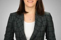 Uzm. Dr. Ece Merve YAZAR KAHRAMAN Çocuk/Ergen Ruh Sağlığı ve Hastalıkları Uzmanı