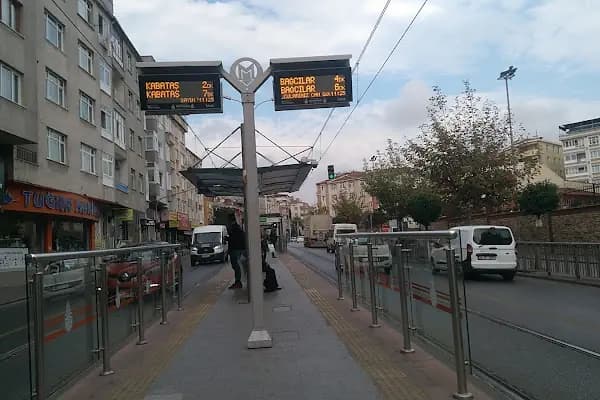 Akıncılar - Tramvay Durağı - İstanbul Güngören
