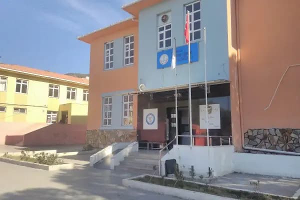 Kazım Dirik Ortaokulu - Okul - İzmir Bayındır