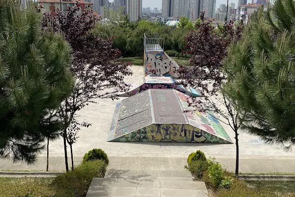 Ataşehir Belediyesi 8 Mart Kadın Eli Parkı - Park - İstanbul Ataşehir