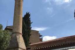 Kulaksız Cami
