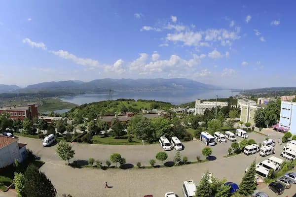 Sakarya Üniversitesi Adapazarı Meslek Yüksekokulu - Eğitim Kurumu - Sakarya Serdivan
