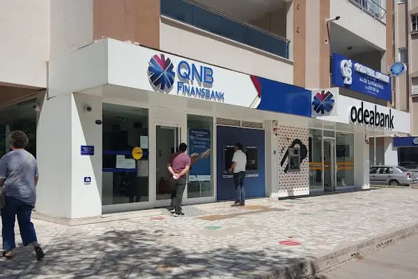 QNB Özkanlar Şubesi - Banka - İzmir Bayraklı