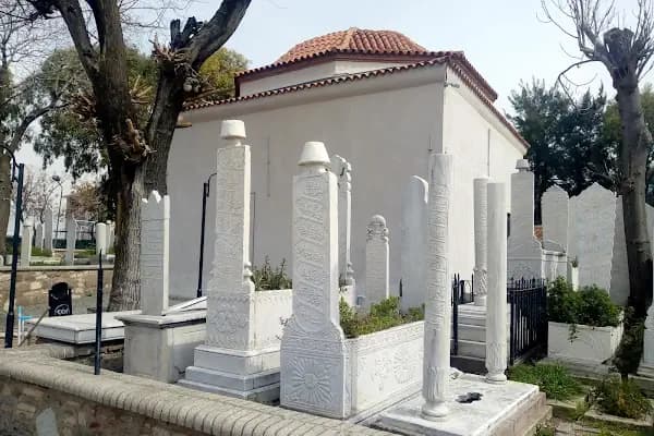 Emir Sultan Türbesi - Mezarlık - İzmir Karşıyaka