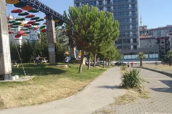 Şemsiyeli Park - Park - İzmir Buca