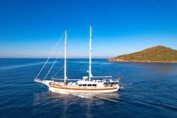 4U Yachting - Yacht Charter - Brokerage - Management / Yat Kiralama Satış ve Yönetim