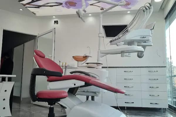 Özel Estetik 4 Ağız ve Diş Sağlığı Polikliniği - Diş Hekimi - Adana Çukurova