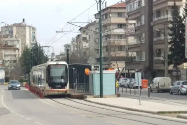 Adliye Tramvay Durağı - Ulaşım Hizmeti - Gaziantep Şehitkamil