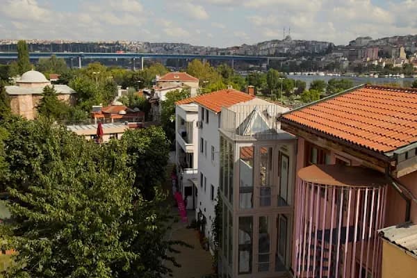 Istanbul Ayvansaray Üniversitesi - Üniversite - İstanbul Büyükada İskelesi