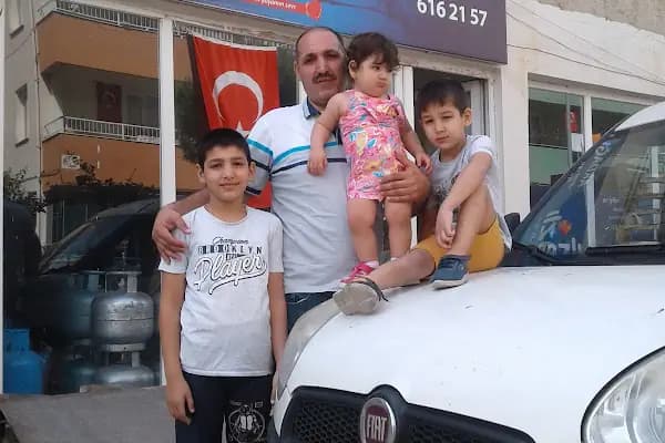 Akdağlı Ticaret - Şişe Suyu Tedarikçisi - İzmir Aliağa