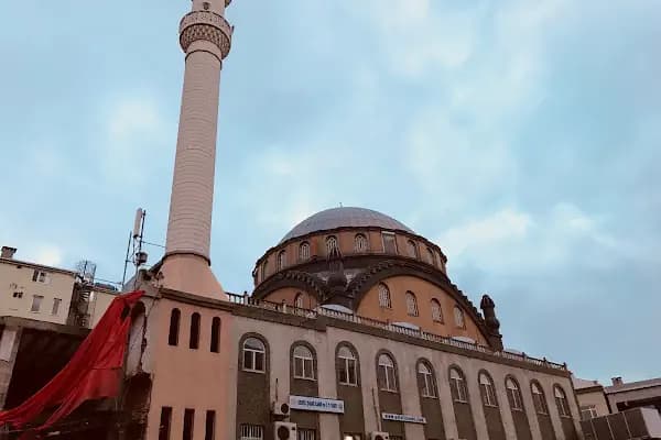 Selvili Çınar Cami - Cami - İstanbul Bağcılar
