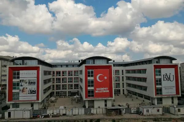 Bezmiâlem Vakıf Üniversitesi Sultangazi İlhan Varank Yerleşkesi - Üniversite - İstanbul Arnavutköy