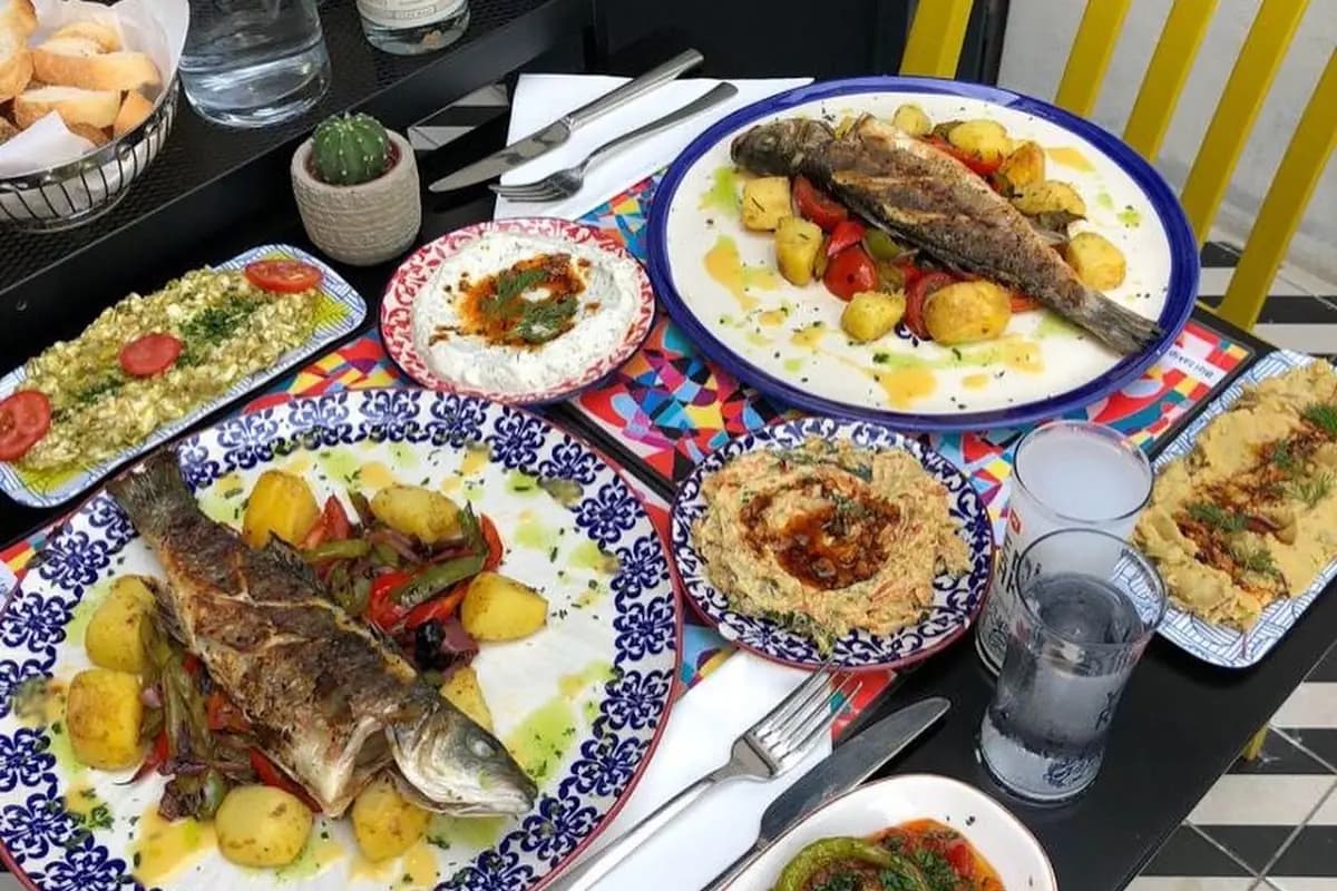 Deniz mahsülleri restoranı