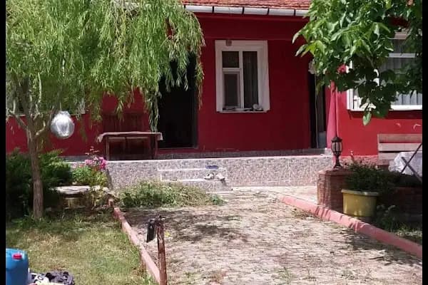 Arnavutköy Merkez Mahallesi, Genç Osman Cd. No:19 Garage - Otopark - İstanbul Arnavutköy