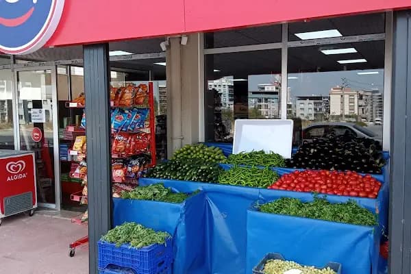 SEÇ MARKET BUCA CANİŞ - Market - İzmir Bayraklı