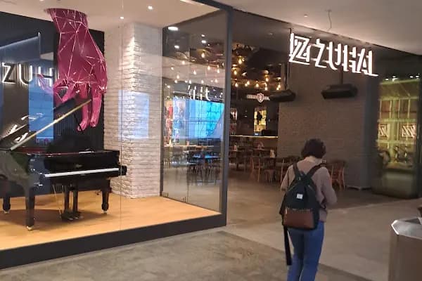 Zuhal Konsept Kanyon - Müzik aletleri mağazası - İstanbul Pendik