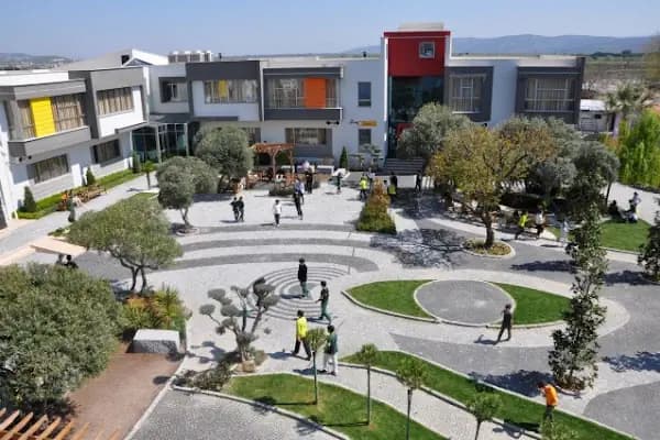 Bergama Doğa Koleji - Okul - İzmir Bergama