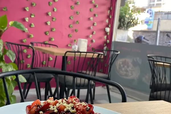 Waffle Number One Bayraklı - Tatlıcı - İzmir Aliağa