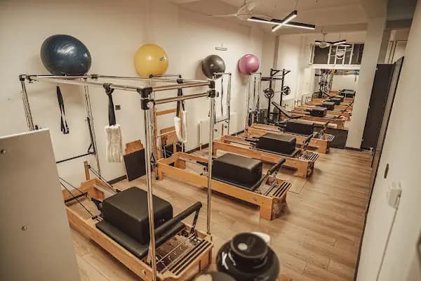 REFORMER COACH STUDIO - Spor salonu - İzmir Bornova