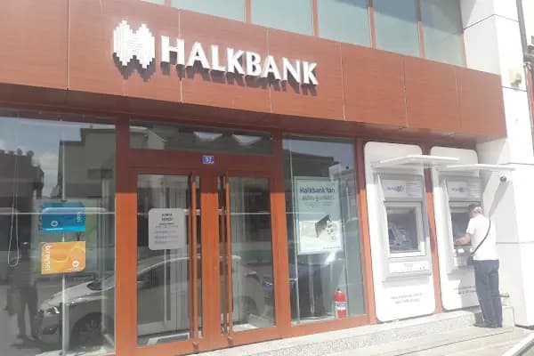 Halkbank Konya Şubesi - Banka - Konya Karatay