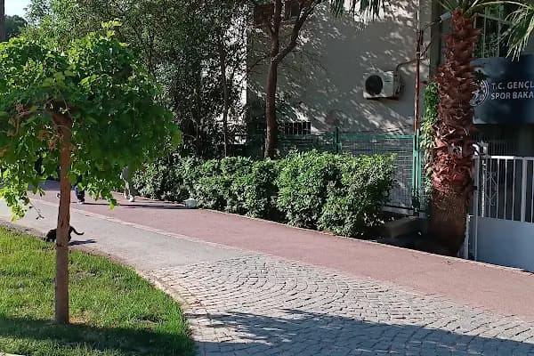 GSB BUCA GENÇLİK MERKEZİ - Gençlik Merkezi - İzmir Buca