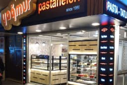 Yağmur Pastanesi