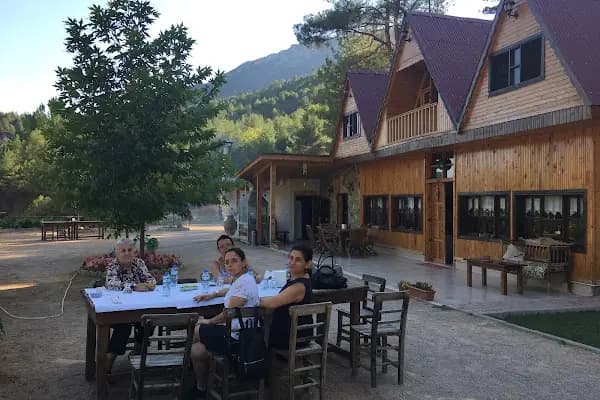 SAİMBEYLİ MAVİSİ CAFE &amp; RESTAURANT - Aile restoranı - Adana Saimbeyli