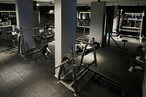 Kurtuluş Fitness - Spor salonu - İzmir Buca