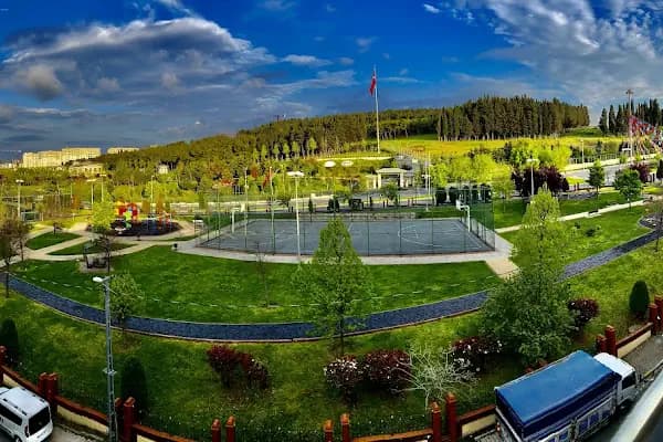 Küçükçekmece Belediyesi Söğütlüçeşme Yaşam Parkı - Park - İstanbul Küçükçekmece