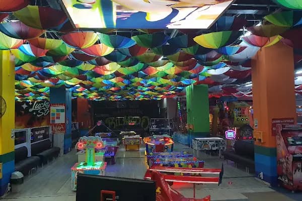 Sanverdi bowling ve eğlence merkezi(Happyverse) - Bovling salonu - Denizli Acıpayam