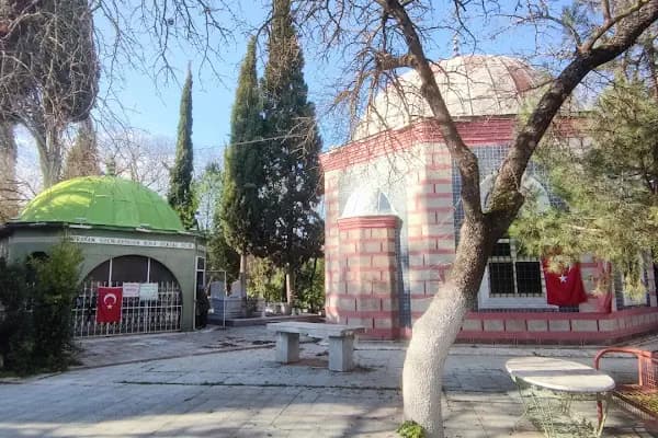 Koca Bektas Dede Turbesi - Kutsal Yer - Manisa Bayındırlık Mahallesi