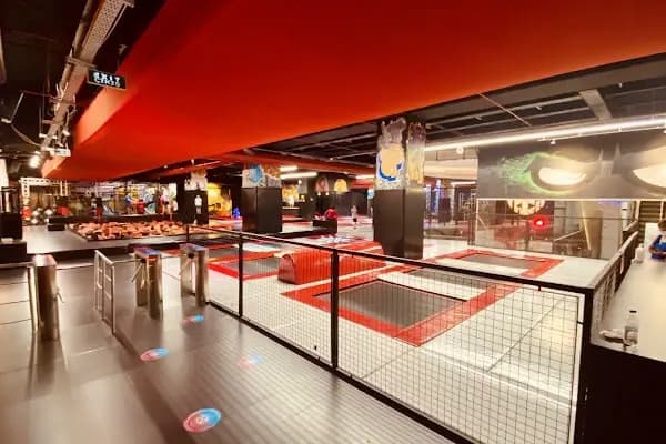 Flyzone Turkey | İstiklal AVM | Trambolin Parkı - Eğlence Merkezi - İstanbul Beyoğlu