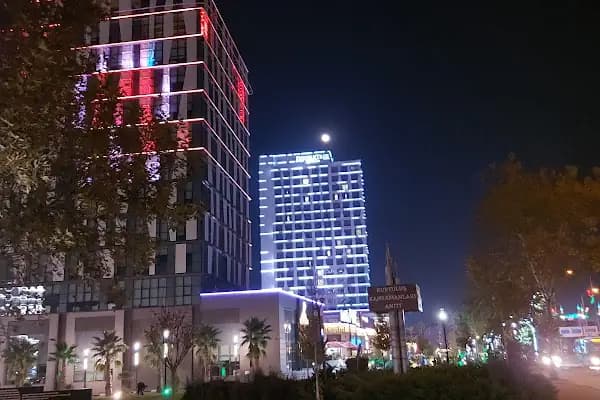 Manisa Büyükşehir Belediyesi - Belediye Binası - Manisa Salihli
