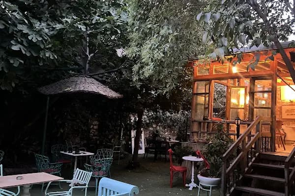 Gali Cafe - Sanat Kafe - İzmir Aliağa